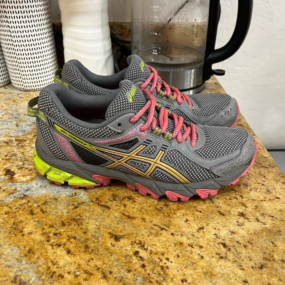 ASICS Gel Sonoma 2 size 7